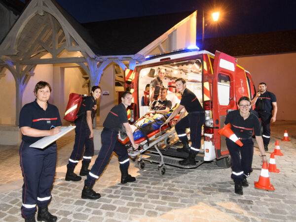 pompiers de clery-saint-andré reconstitution scène d'intervention