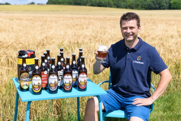 Microbrasserie de Chandres bières l'eurélienne portrait professionnel devant les champs