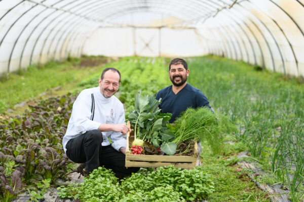 Arnaud Gauthier chef restaurateur et Clément Nivet producteur de légumes