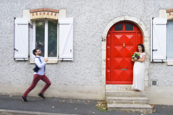couple de mariés, marié en retard photo humoristique