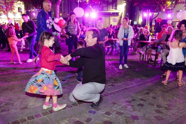 Olivet fourchette musette papa dansant avec sa fille