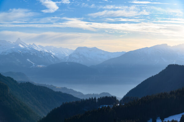 paysage montagne hiver tons bleu