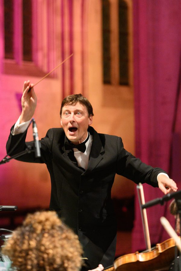 concert de Lumières sur Notre-Dame de Cléry 2025 Gildas Harnois chef d'orchestre